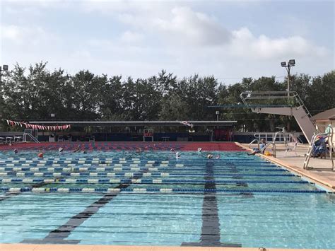 Ymca venice fl - May 28, 2021 · 0:42. VENICE – The SKY Family YMCA will both change its name to the YMCA of Southwest Florida and adopt north Sarasota County, as part of its overall service area, which already includes the ... 